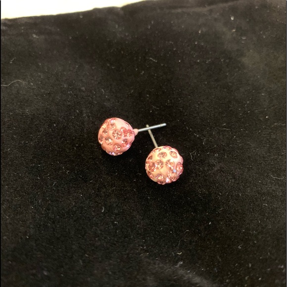 Pink sparkly bulb studs - Picture 1 of 2